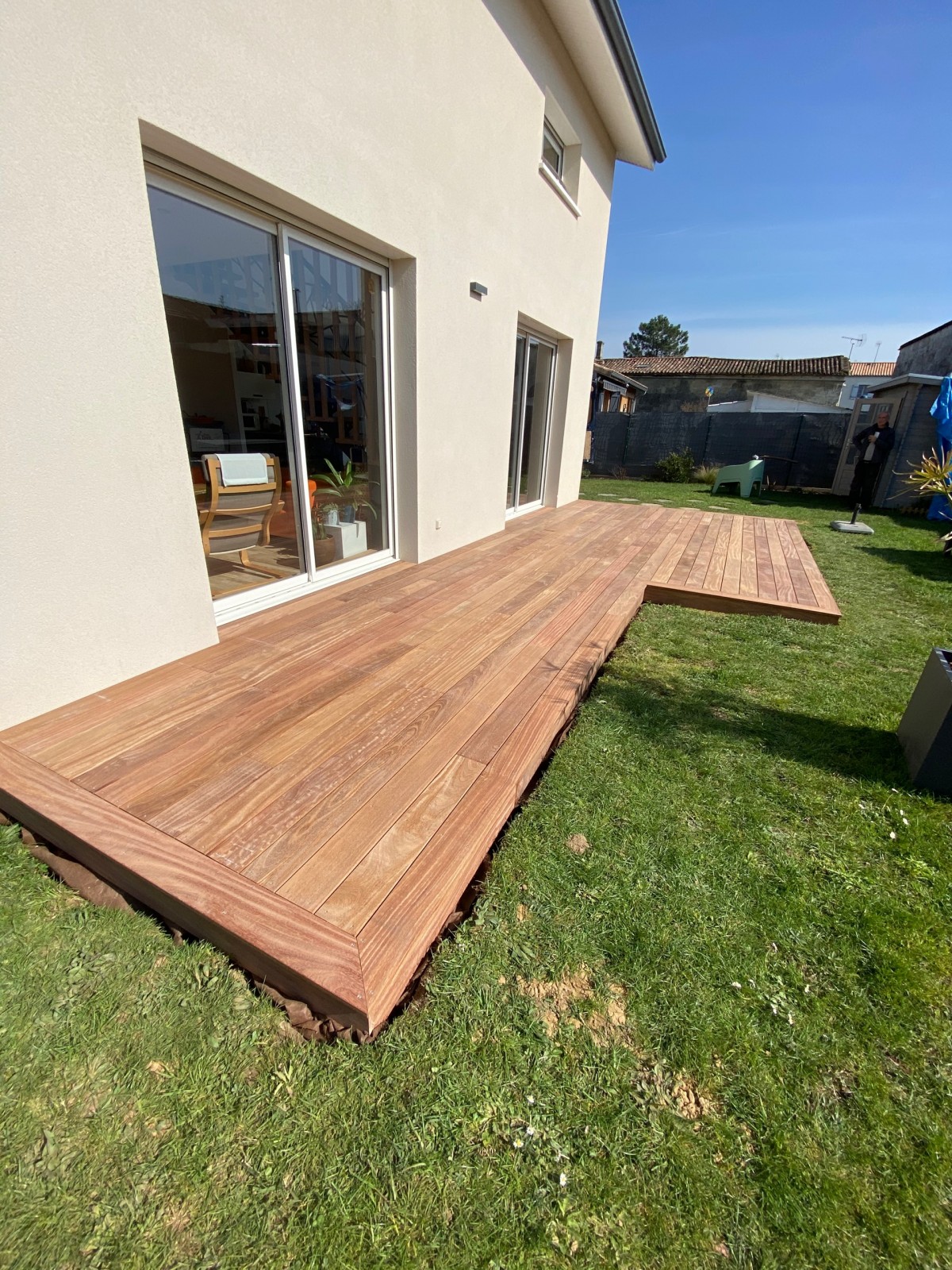 Création d’une terrasse en bois exotique cumaru de 40 m2 à Saint Caprais de bordeaux près de Bouliac