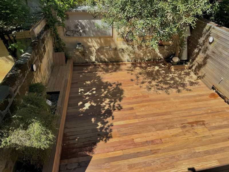 Nouvelle terrasse en cumaru – 50 m² de bois exotique posé à Bordeaux